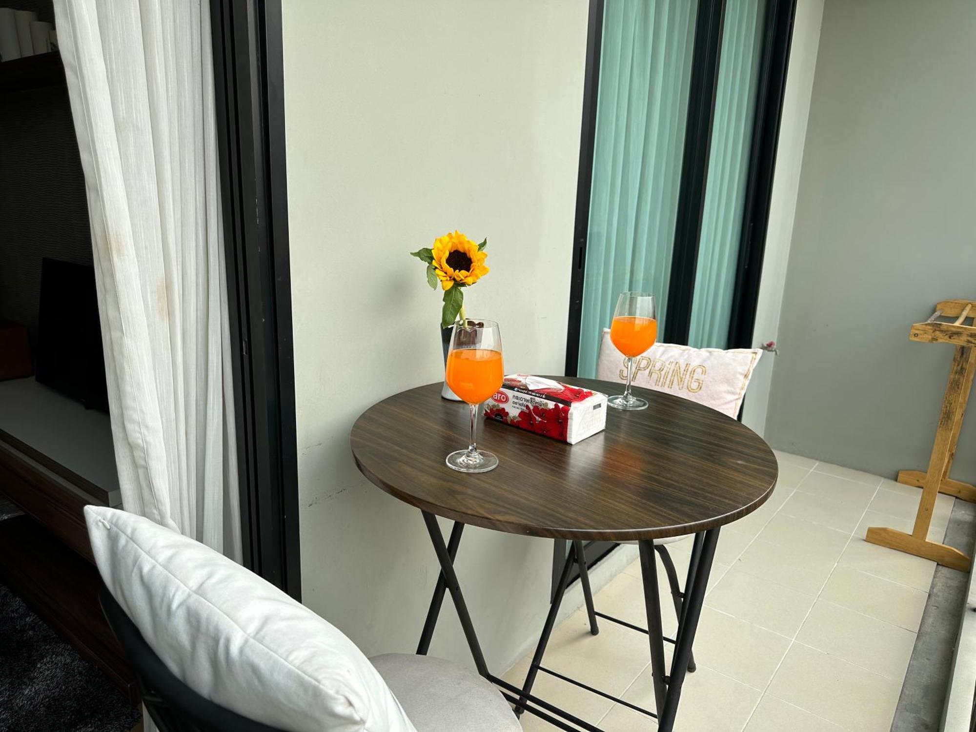 The Astra Condo Chiang Mai Eksteriør bilde